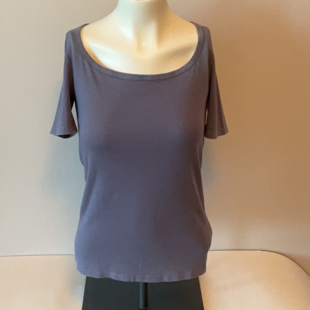 Gap Feather Scoop Neck T-shirt